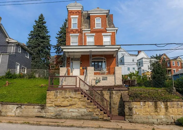 Bright Mount Washington 3br With Deck Apartment