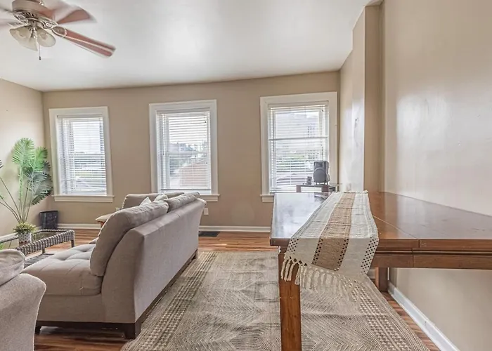 Apartment Bright Mount Washington 3br With Deck